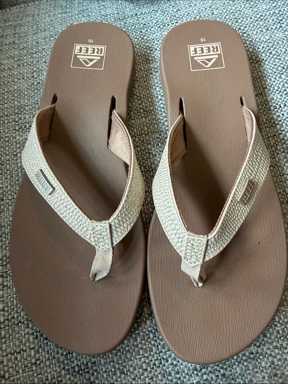 Reef Women's Baja Maria Flip-Flop Sandals Cream Metallic Textured Size 10